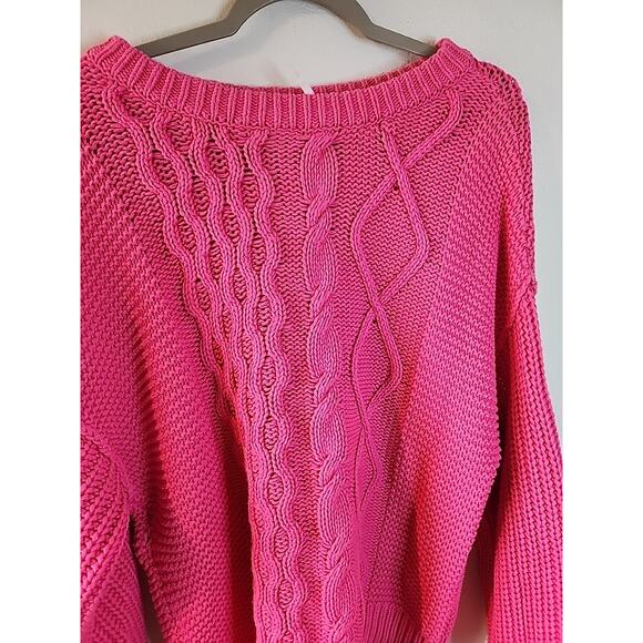 FREE PEOPLE CHUNKY Hot Pink CABLE KNIT SWEATER IN SMALL Round Neck Oversized - Picture 2 of 5